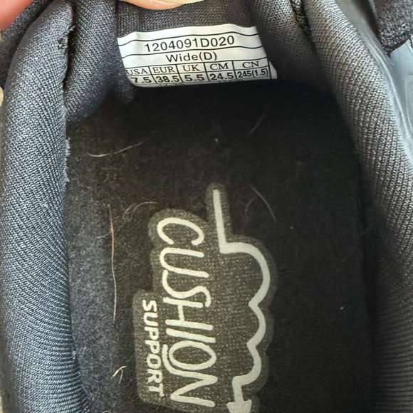 Brooks Running Shoes - Picture 5 of 6